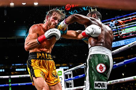Floyd Mayweather Jr. vs. Logan Paul .